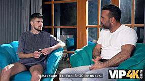 Seductive teen olivia zlota shakes ass for horny stepdaddy on bed