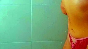 I love watching tanned latina girls shower after beach