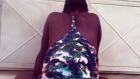 Crazy bitch twerks hard to Nigerian afro music