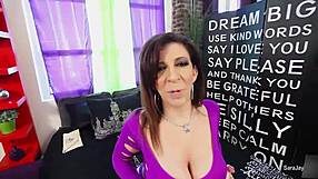 Does BBW Sara Jay's Condom-Clad Dildo Stretch Her Wide Enough?