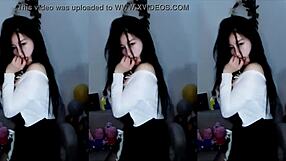 i love this cute chinese girl's energetic dance moves so much