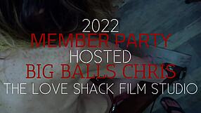 Fetswing Diaries S6E4: Chris's Huge Balls in Kinky Wife Reality