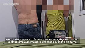 grávida casada chupa e fode com dotado na casa de swing humiliating her cuckold.