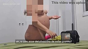 grávida casada chupa e fode com dotado na casa de swing humiliating her cuckold.