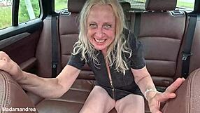 fat milf fists huge pussy with anal dildo in car