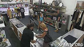 Amateur's Dripping Muff Traded For Cock