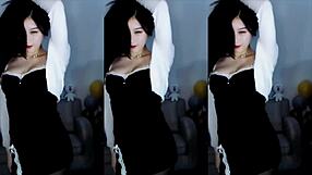 i love this cute chinese girl's energetic dance moves so much