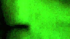 who wouldn't want to slide between those slim thick ebony cheeks...?