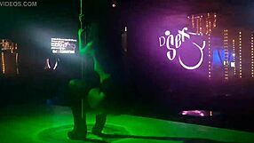 18 year old latina shakes her teen ass on desk in heat