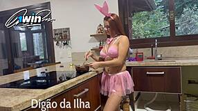 Curvy redhead bunny gets fucked hard and rewards with fresh carrot cumshot