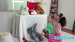 Tiny Teen Stuffed Full by Puppetmaster's Massive Meat