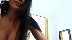 Shalina Devine Mind-Blowing Curvy Milf Homemade Sex Tape Cowgirl Cumshot