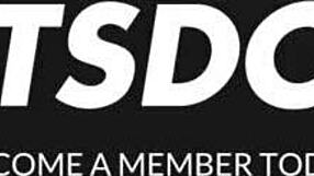 I watched Jade Presley and Jenny Wild share intimate kitchen moments together