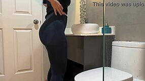 Fat huge ass babe pees bathroom after sweaty gym workout clothes fetish