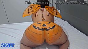mi hermanastra's big oiled halloween ass kept me up gaping and spreading wide
