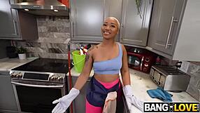 jovan jordan pounds thick ass daphne deep as she rides his monster cock quick