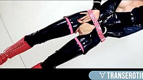 sub trans jamie kelly fingers eva cassini's brunette ass to mouth in quickie frenzy