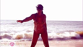 horny ebony thot twerks naked beach ass begging for dick