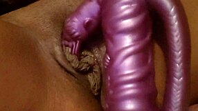 Juicy Big Clit Pussy Vibes Hard with New Toy Playtime