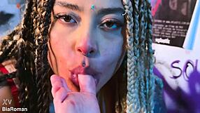 i'm totaly obsessed with tastin your sexy toes goddess... lick 'em!!