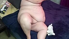 hot chubby white girl with big tits masturbates her fat pussy solo