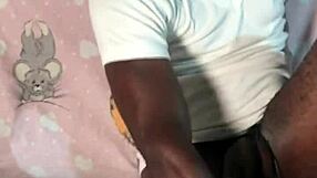 Bbc Cock Receives Intense Sloppy Handjob from Ebony Milf