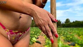 Summer's Bareback Deepthroat Facial in Country 69