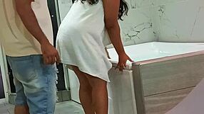 Curvy Ebony Bride Rides Receptionist Cock Hard in Motel Jacuzzi