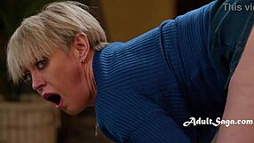 fuckin' stepmom dee williams beats video games with her big tits ass