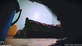 Ma meilleure chatte shows off her cute skinny legs in miniskirt during sexy webcam chat