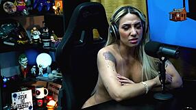 o podcast nem começou e já tô pelada com o ruan babando em mim pépum no barraco completo no sheer red