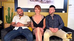 Emma La Reine Du Sexe Comblee Par Deux Grosses Bites En Lingerie Mmf