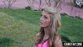 How does this blond teen pornstar take cock so deep in free fuck video?