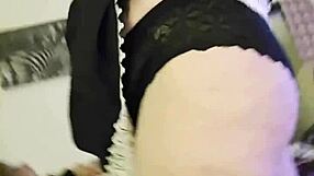 amateur mature bbw sandra masturbates wet pussy on candid homemade vid