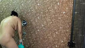 Desi girl deepthroats muscular friend's monster cock in homemade