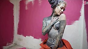 She stretches her workwear ass with toys gapes wide and squirts hard