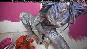 She stretches her workwear ass with toys gapes wide and squirts hard