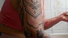 Kitchen Flasher Splits Shorts Over Swollen Young Pussy