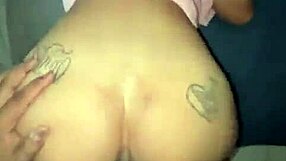 mi padrastro cachondo me folla el culo en doggystyle casero