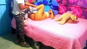 no por el culo, duele mucho pero lo aguanto todo
