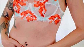 RORY KNOWS FINGERS Bald PUSSY Then DEEPTHROATS Huge COCK!