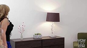 Brenna Sparks And Richelle Ryan LICK LESBIAN PUSSIES!