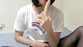 Does this sexy shemale Tingxuan's black stockings barefoot blowjob with cums hot legs make you throb?