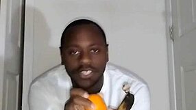 Relaxing with Banana Stretches for Thanksgiving Vibes