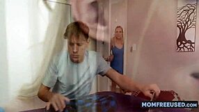 KINKY STEP AUNT HYPNOTIZED FOR NEPHEW BOOST