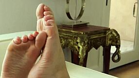 Big Tits Milf Lauren Phillips Fingers Lesbian Babe Charlotte Sins Post Anal