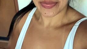 bom dia na bike com kriss hotwife de biquíni mostrando tudo