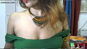 indian webcam babe spreads for hardcore pussy pounding with massive desi cock till she squirts everywhere