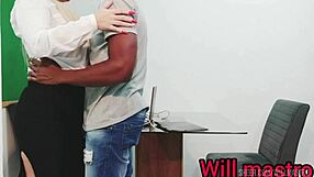 Professora safada helped me!! Pushed mastro hard in her white buceta!!