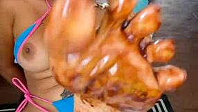 whoa busty big-assed stepmom goes wild on fetish 😍 she squirts juicy everywhere and licks toes 👅💦